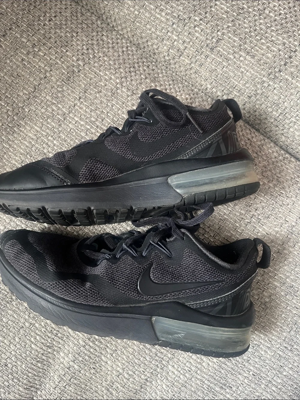 Nike Air Max Black Womens Lightweight Mesh Sneakers